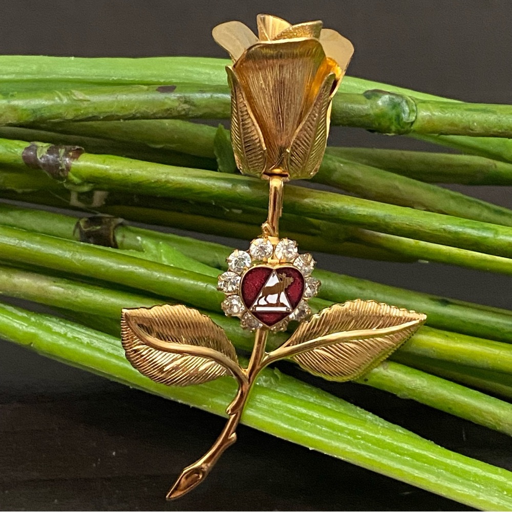 Vintage Unsigned Gold-tone 3D Rose Flower Enameled Moose Heart CZ Stones Brooch